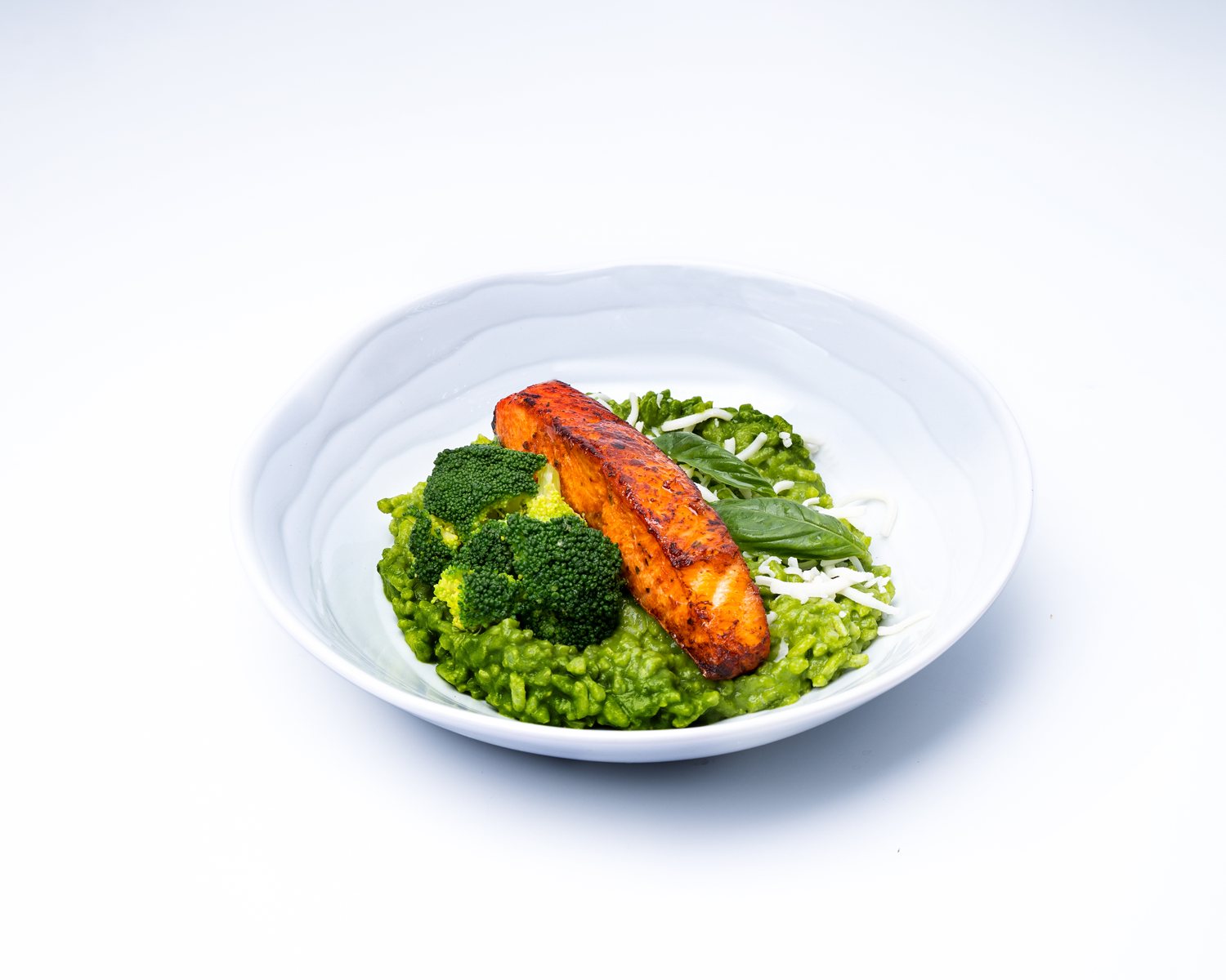 Seared salmon with green pea risotto by Healthy Dose